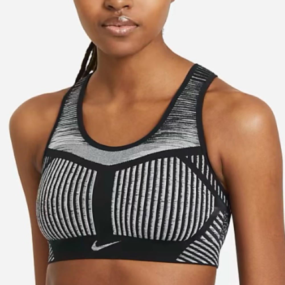 NIKE FE/NOM FLYKNIT Sports Bra